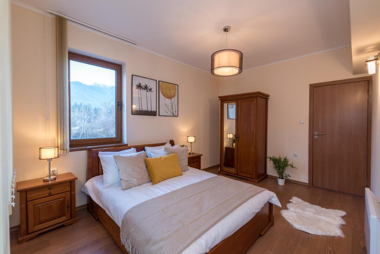Charming Ski Apartments Near Gondola & Bar Street, Cedar Lodge 1 Complex Bansko Exteriér fotografie